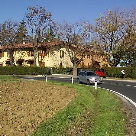 アパート Elena Paternoster サン・ラッザロ・ディ・サーヴェナ